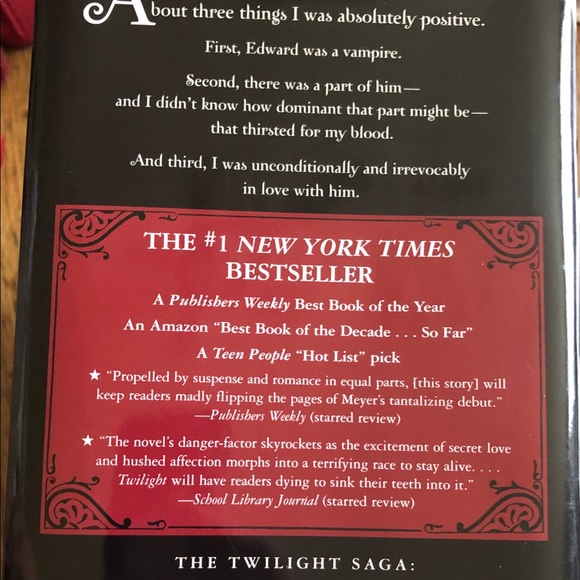 Twilight and Eclipse books - Picture 4 of 6